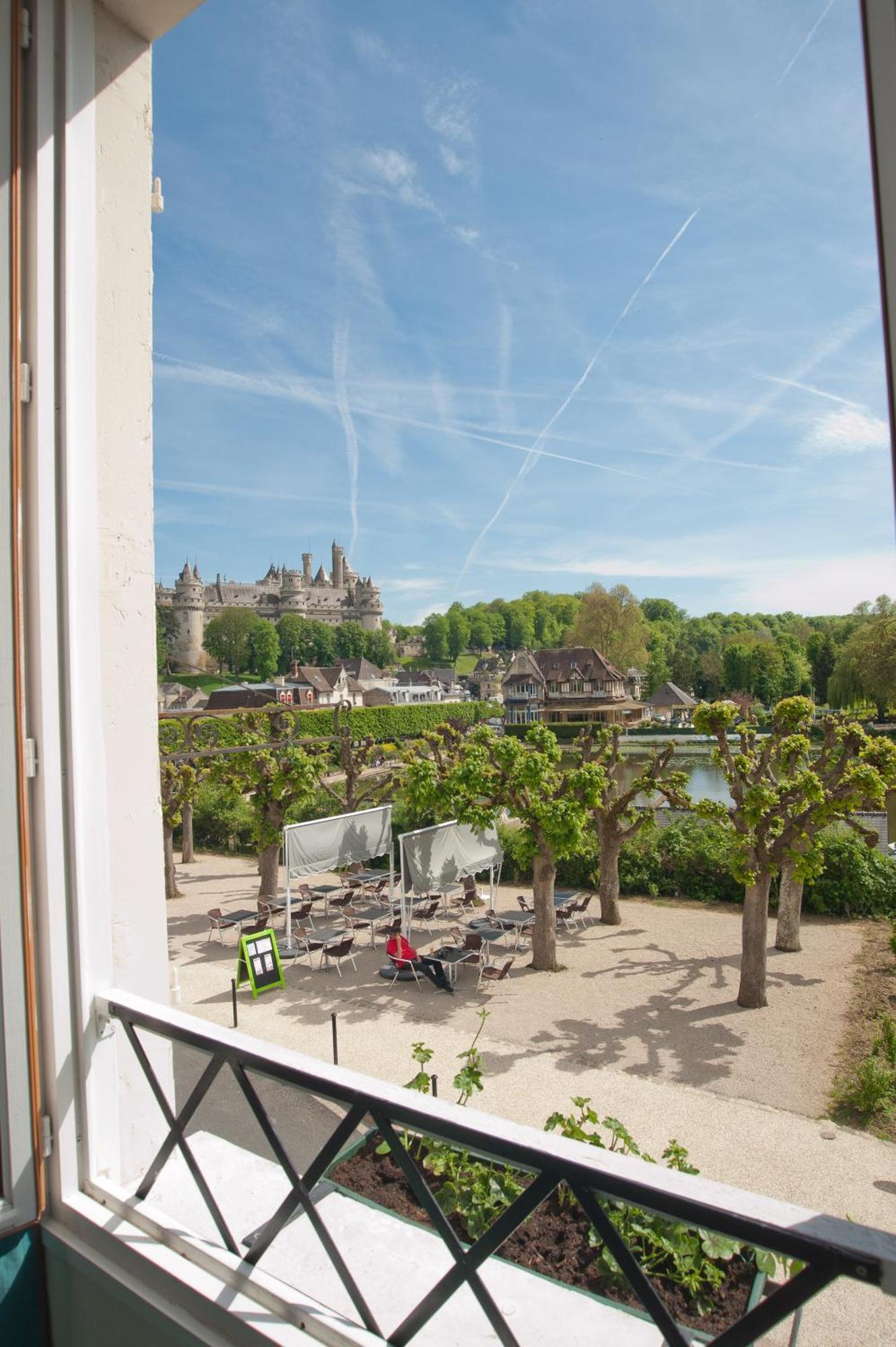 Logis Hotel Beaudon Pierrefonds Exterior foto
